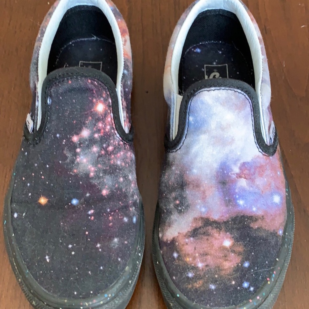 VANS Little kid slip on sneaker size 2.5